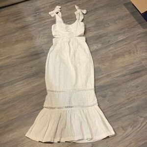 Mermaid cut-out white dress